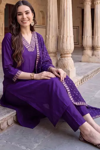 women ethnic motifs regular kurta with trousers & with dupatta