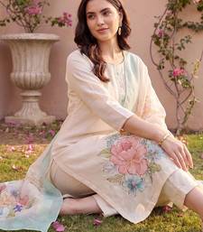women floral embroidered regular thread work kurta with trousers & with dupatta