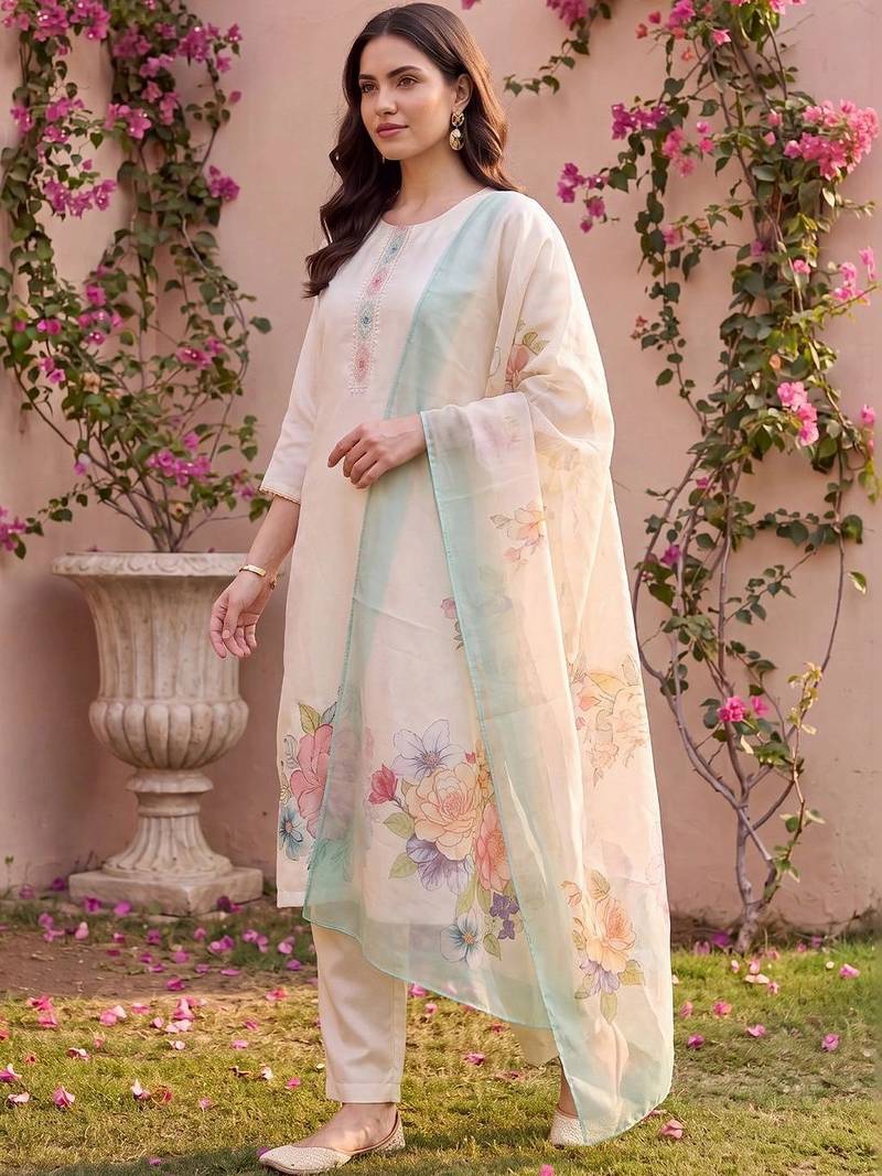 women floral embroidered regular thread work kurta with trousers & with dupatta