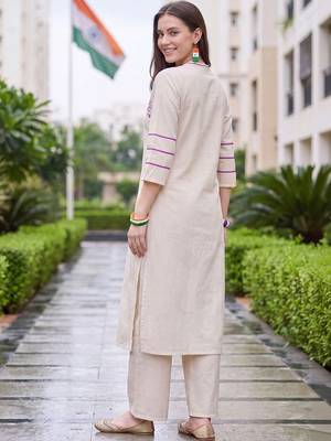 women ethnic motifs embroidered regular thread work kurta with palazzos 6