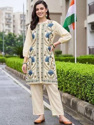 women floral embroidered regular thread work cotton kurta with trousers 6