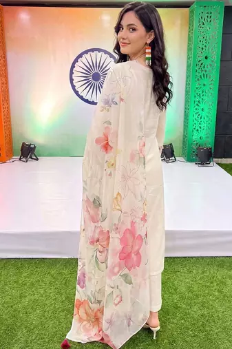 women floral embroidered regular thread work kurta with trousers & with dupatta
