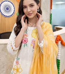 women floral embroidered regular thread work kurta with trousers & with dupatta