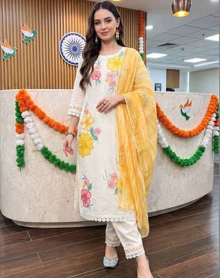 women floral embroidered regular thread work kurta with trousers & with dupatta 4