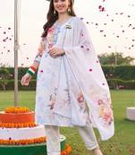 women floral printed regular linen kurta with trousers & with dupatta