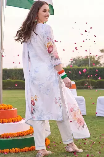 women floral printed regular linen kurta with trousers & with dupatta