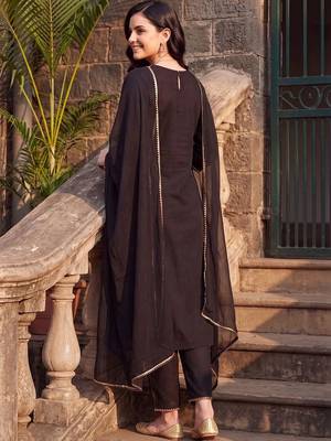 women regular gotta patti cotton kurta with trousers & with dupatta 2
