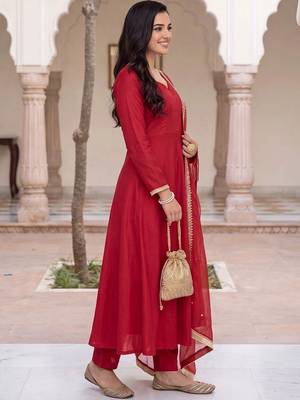 women regular liva kurta with trousers & with dupatta 6
