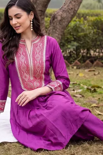 women ethnic motifs embroidered empire thread work kurta with trousers