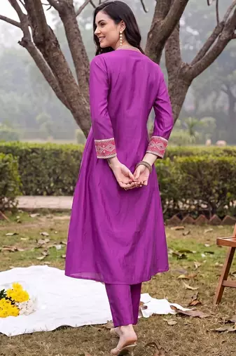 women ethnic motifs embroidered empire thread work kurta with trousers
