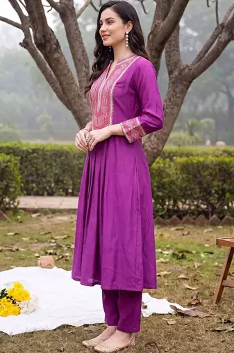 women ethnic motifs embroidered empire thread work kurta with trousers