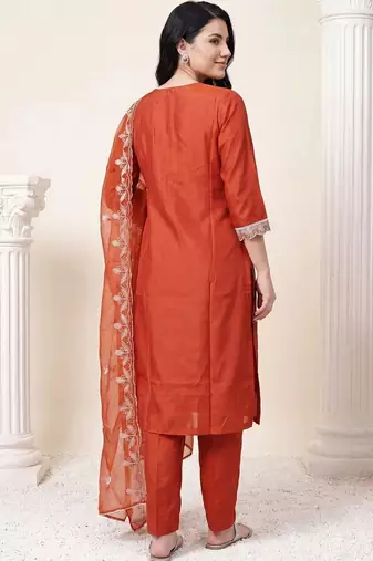 women floral embroidered regular thread work kurta with trousers & with dupatta