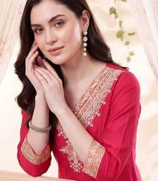 women ethnic motifs embroidered regular thread work kurta with trousers