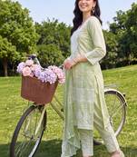 women ethnic motifs embroidered regular thread work cotton kurta with trousers & with dupatta