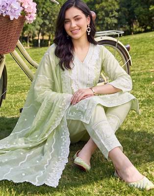 women ethnic motifs embroidered regular thread work cotton kurta with trousers & with dupatta 5