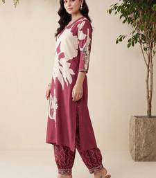 women floral printed regular kurta with patiala