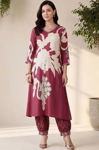 women floral printed regular kurta with patiala