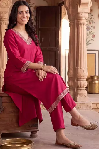 women regular thread work kurta with trousers