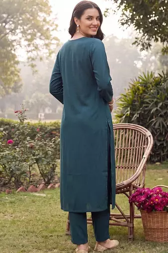 women ethnic motifs embroidered regular thread work kurta with trousers