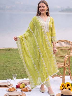 women ethnic motifs embroidered regular thread work cotton kurta with trousers & with dupatta 1