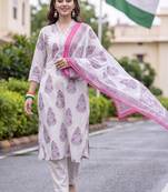 women ethnic motifs printed regular cotton kurta with trousers & with dupatta