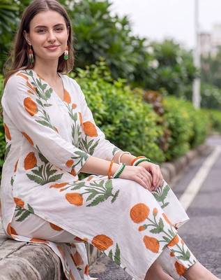 women floral printed regular cotton kurta with trousers 2