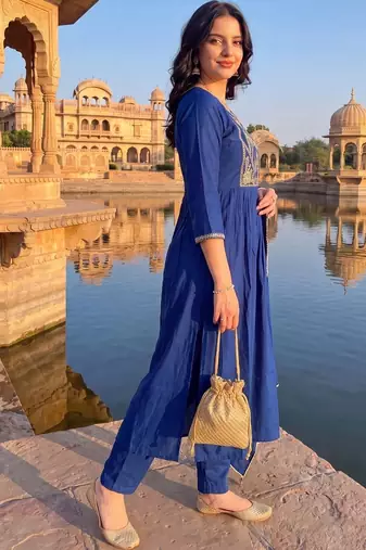 women ethnic motifs embroidered empire thread work kurta with trousers & with dupatta