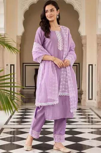 women regular thread work kurta with trousers & with dupatta