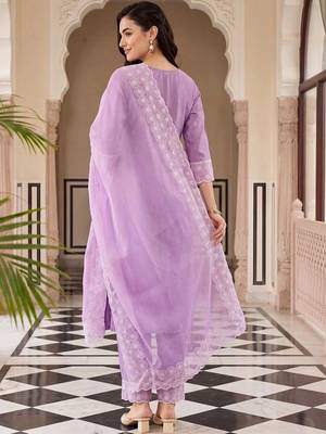 women regular thread work kurta with trousers & with dupatta 3