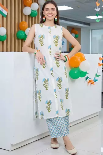 women floral printed regular cotton kurta with palazzos