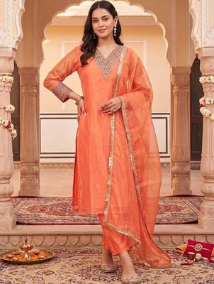 women ethnic motifs embroidered regular thread work kurta with trousers & with dupatta 1