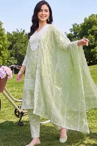women ethnic motifs embroidered regular thread work cotton kurta with trousers & with dupatta
