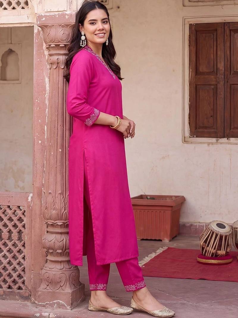 women ethnic motifs embroidered regular thread work kurta with trousers