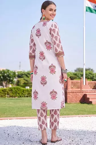 women floral printed regular cotton kurta with trousers