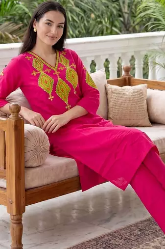 women ethnic motifs embroidered regular thread work cotton kurta with trousers