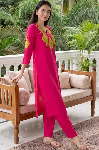 women ethnic motifs embroidered regular thread work cotton kurta with trousers