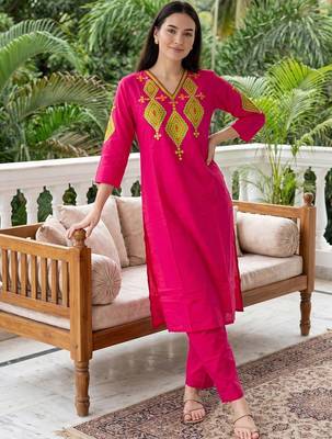 women ethnic motifs embroidered regular thread work cotton kurta with trousers 5