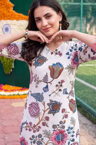 women floral printed regular cotton kurta with trousers