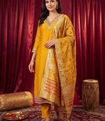 women ethnic motifs regular kurta with trousers & with dupatta