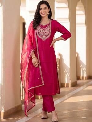 women ethnic motifs embroidered regular kurta with trousers & with dupatta 6
