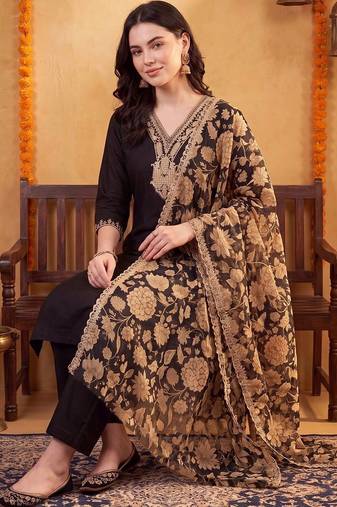 women ethnic motifs embroidered regular thread work kurta with trousers & with dupatta