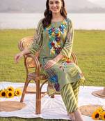 women printed regular cotton kurta with trousers