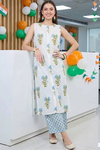 women floral printed regular cotton kurta with palazzos