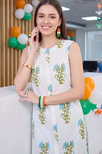 women floral printed regular cotton kurta with palazzos