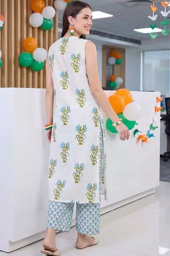 women floral printed regular cotton kurta with palazzos