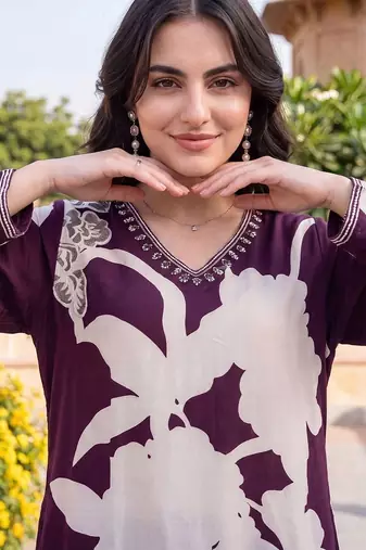women floral printed regular kurta with patiala