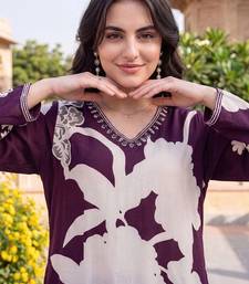 women floral printed regular kurta with patiala