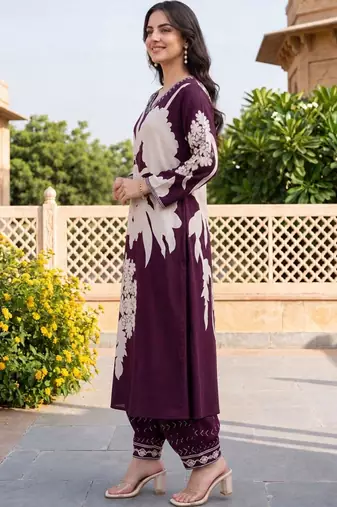 women floral printed regular kurta with patiala