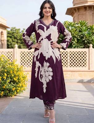 women floral printed regular kurta with patiala 1