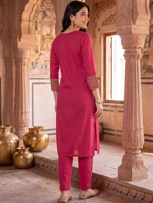 women regular thread work kurta with trousers 3